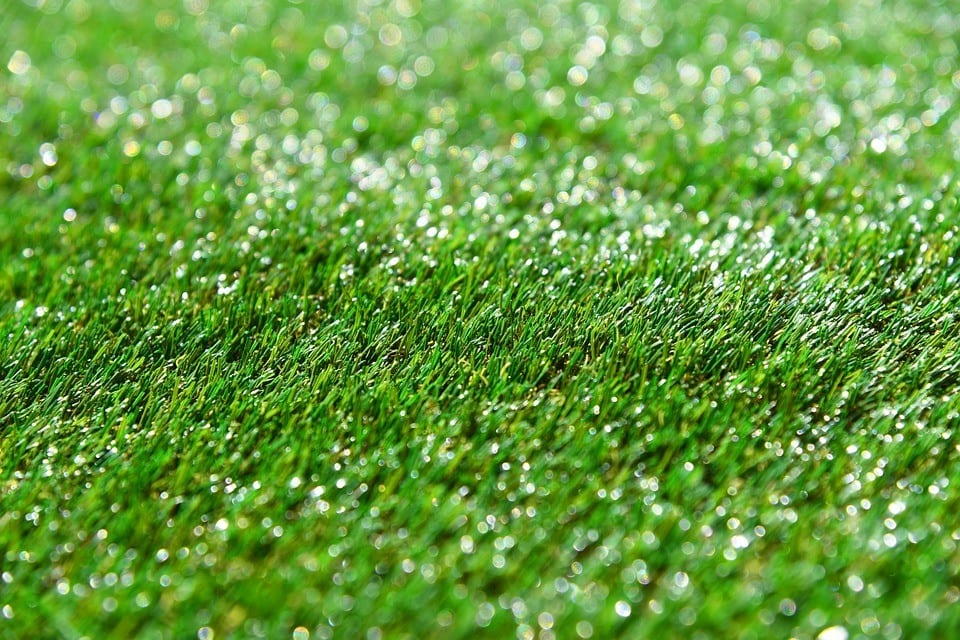 Prevent artificial turf from melting